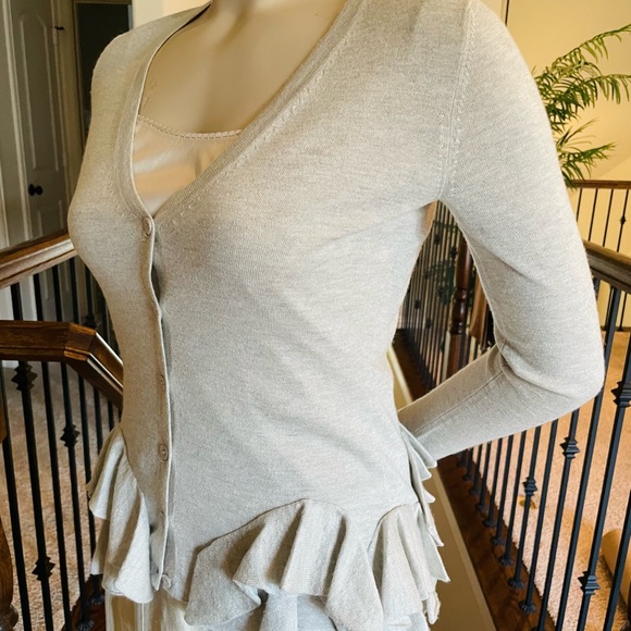 NWOT Saks Fifth Avenue Ruffle Cardigan Sweater S - Picture 6 of 6